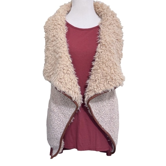 Love Tree Faux Fux Wool Blens Fleece Vest Size Small Popcorn Texture - Picture 9 of 9